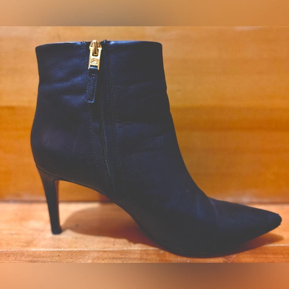 Women’s heeled ankle boots - Picture 1 of 4